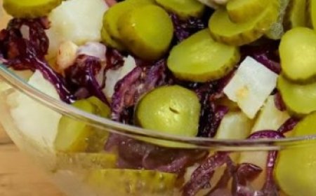 The Tastiest German Salad: Pickles and Red Cabbage