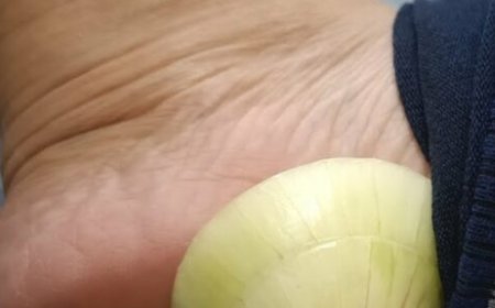 The Surprising Benefits of Sleeping with Onions in Your Socks