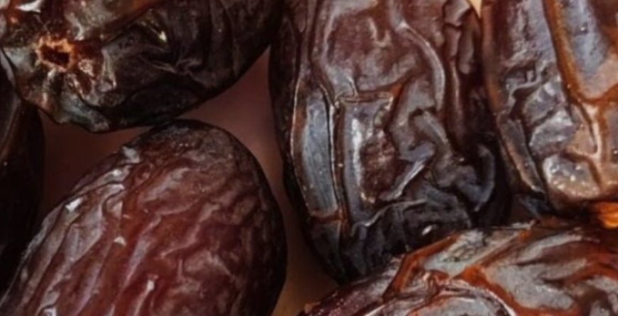 The Healthiest Fruit on the Planet: The Wonders of Eating Three Dates Daily