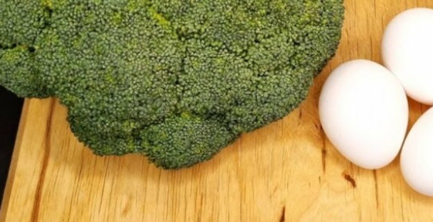 A Weekend Favorite: Nutritious Broccoli and Potato Recipe with Eggs