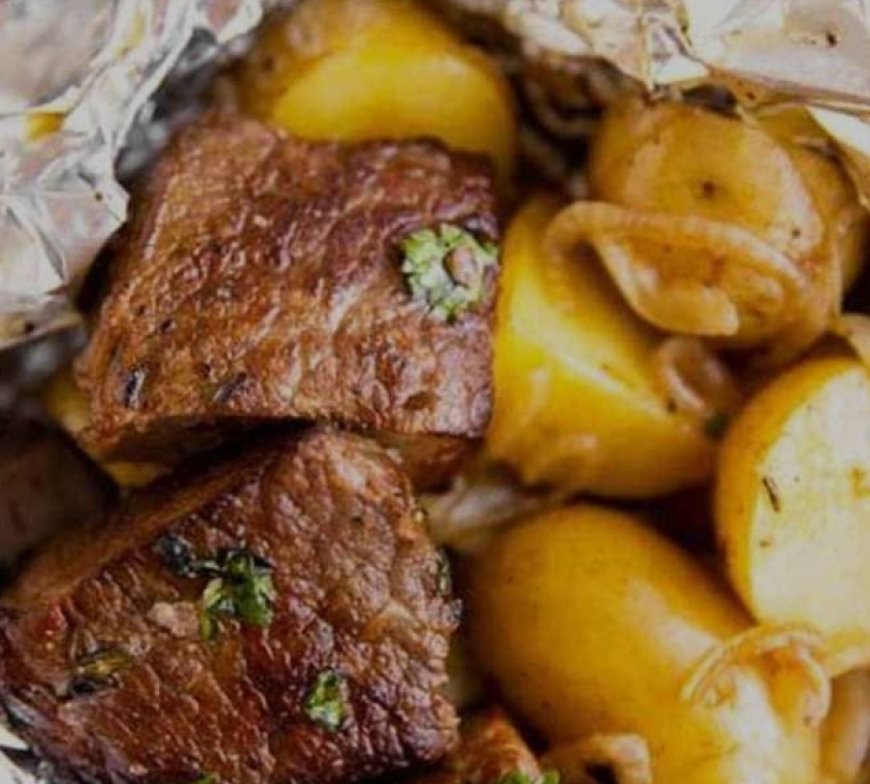 Garlic Butter Steak and Potato Foil Packets