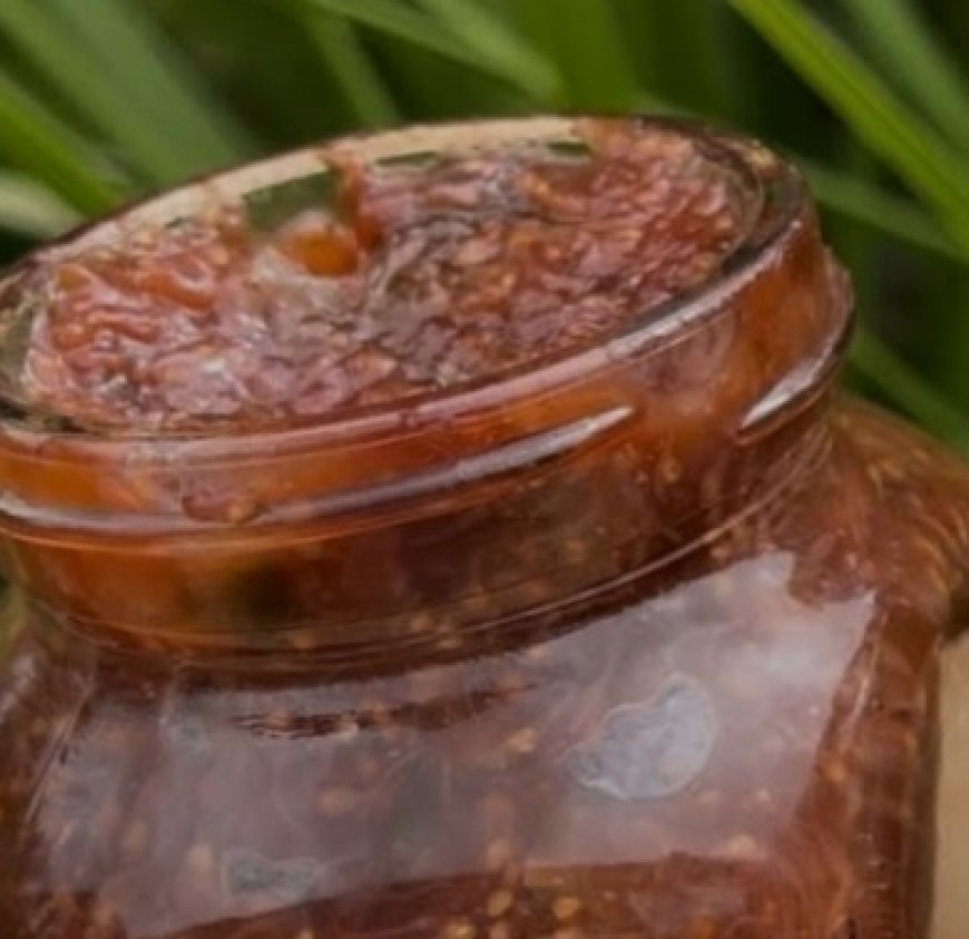 Simple and Delicious Homemade Fig Jam