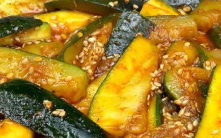 Savor the Flavor: Delicious Meatless Zucchini Dish