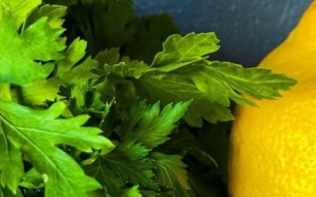 Parsley and Lemon Juice: Relieve Swelling and Remove Excess Fluid from the Body