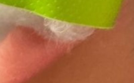 Put a cotton ball with VapoRub in your ear for a good result.