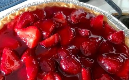 Big Boy’s Fresh Strawberry Pie