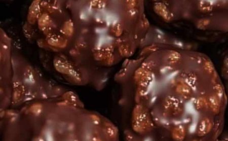 Chocolate Rice Krispie Balls