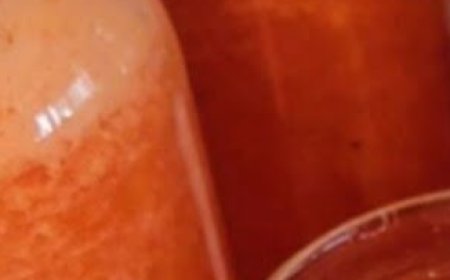 How to Make Watermelon, Pineapple, and Cloves Juice Without a Juicer