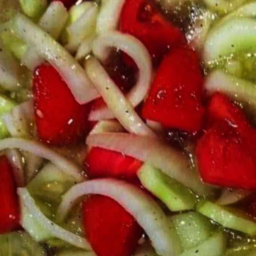 Marinated cucumber onion & tomatoes