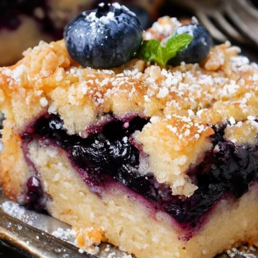 Blueberry Buckle with Brown Sugar Topping