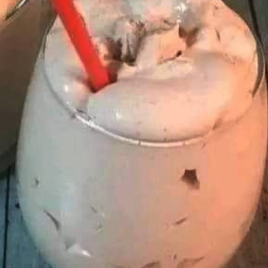 Milk-shake au chocolat et au beurre de cacahuète