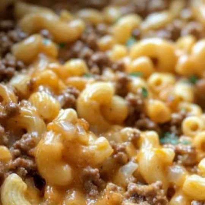 SLOW COOKER HAMBURGER MAC & CHEESE