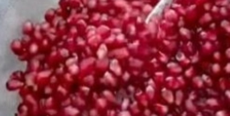 How To Deseed a Pomegranate in 10 Seconds