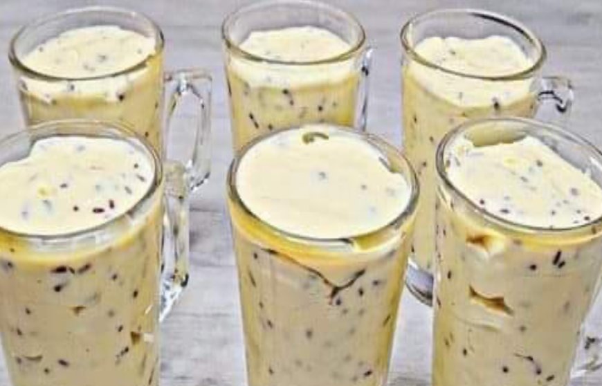 Simple creamy dessert: just blend it.