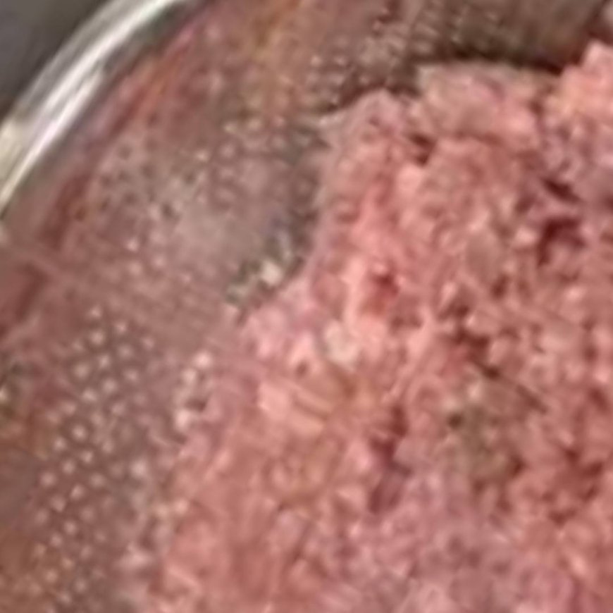 Should you wash ground beef before cooking it?