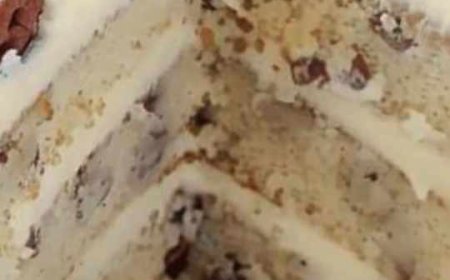 Classic Southern Pecan Cake