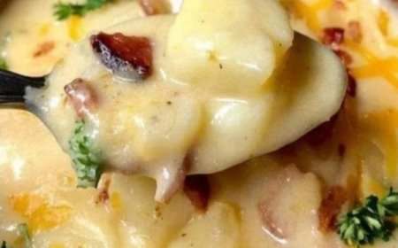 Loaded Baked potato soup