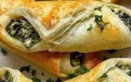 This cream cheese spinach puffs are the perfect party appetizer