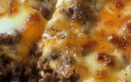 Low-Carb BaconCheeseburger Casserole