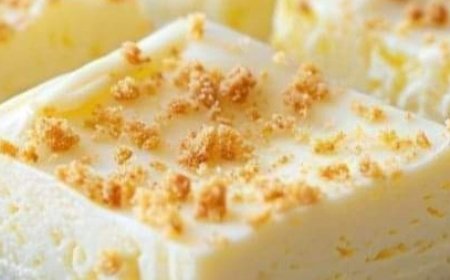 Lemon Cheesecake Squares