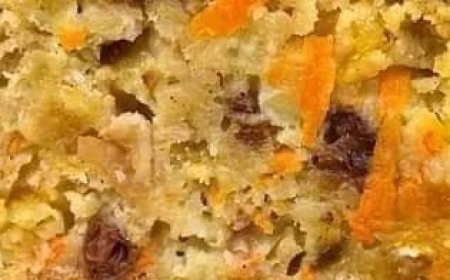 Baked Oatmeal with Carrots and Fruits