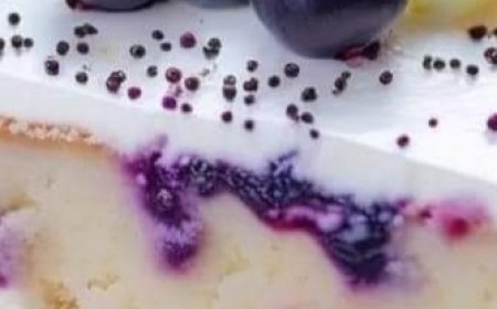 Lemon Blueberry Cheesecake Cake