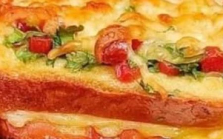 Cheesy Bacon and Sausage Breakfast Bake: A Hearty Start to Your Day