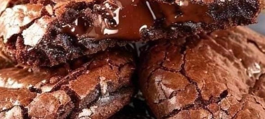 Gooey Chocolate Lava Cookies