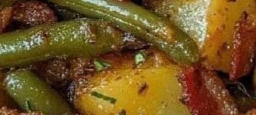 Potatoes and green beans with sausage