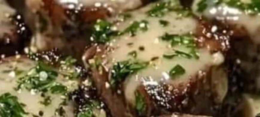 Garlic Butter Steak Bites with Parmesan Cream Sauce