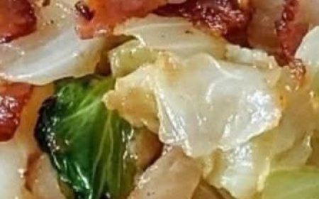 Sautéed Cabbage with Bacon
