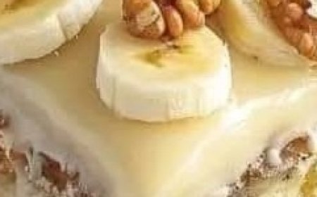 Heavenly Banana Walnut Cream Cake