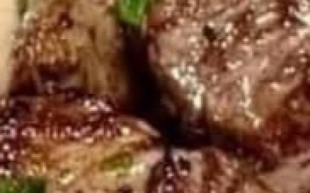 Steak Bites with Garlic Butter