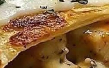 Cheesy Garlic Chicken Wraps