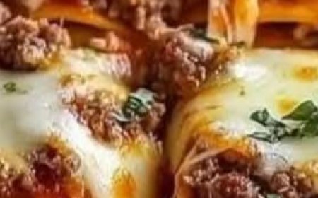 Cheesy Beef Pizza Casserole