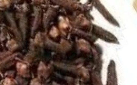 Ginger and Clove Tea