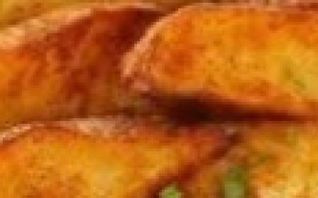 Crispy Baked Potato Wedges with Smoky Chipotle Ketchup