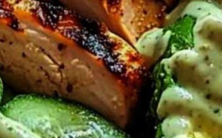 Grilled Chicken and Avocado Salad Bowl