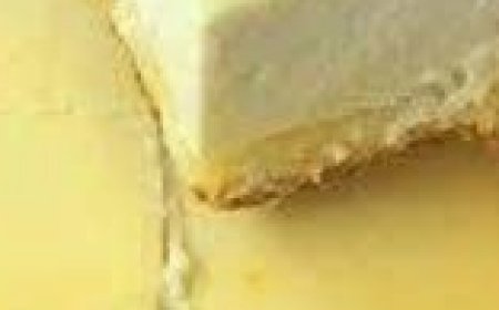 A Timeless Italian Classic: Torta della Nonna