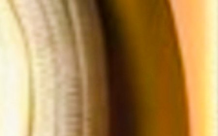 Never Throw Away Banana Peels! Put Them in Water & Use This Amazing Trick!