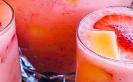 The Ultimate Creamy Strawberry Apple Punch: A Show-Stopping Refreshment for Any Gathering