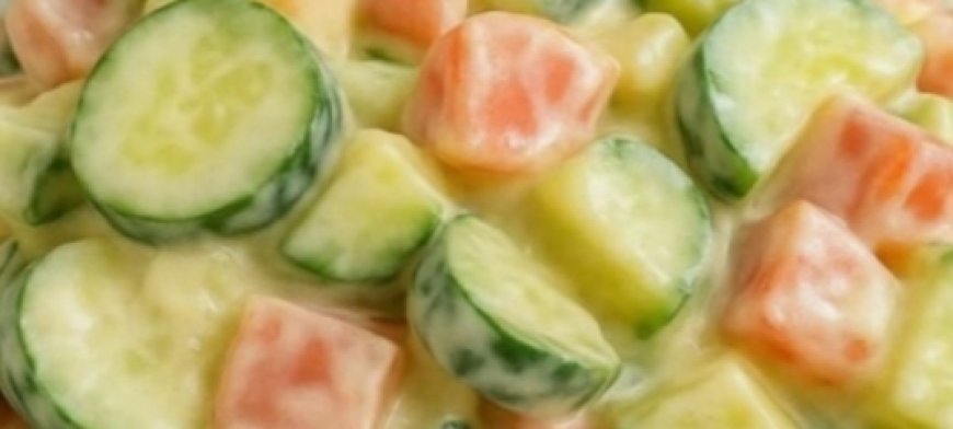 Creamy Cucumber Salad with Vegetables