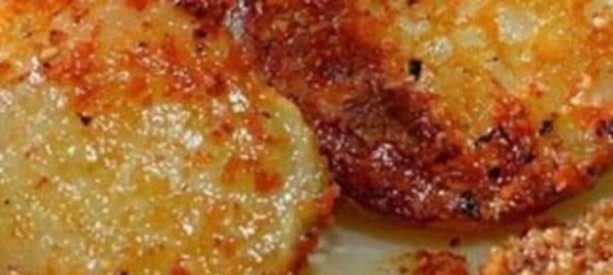 CRISPY CRUNCHY PARMESAN POTATOES
