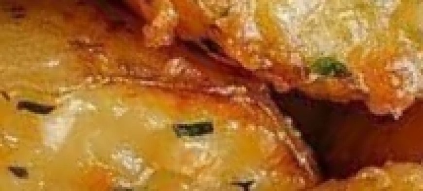 Best Baked Garlic Parmesan Potato Wedges Recipe