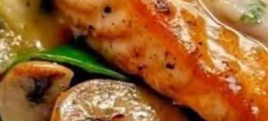Garlic Butter Salmon with Spinach Mushrooms in Creamy Sauce