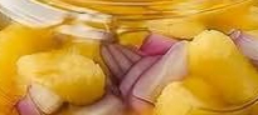 A Natural Remedy for Joint and Bone Pain: Banana, Onion, and Turmeric