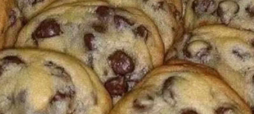 Ultimate Chocolate Chip Cookies – Crispy Edges, Chewy Centers, PERFECT Every Time!