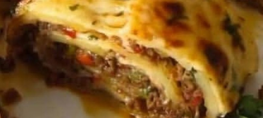 Cheesy Baked Potatoes with Ground Beef Filling