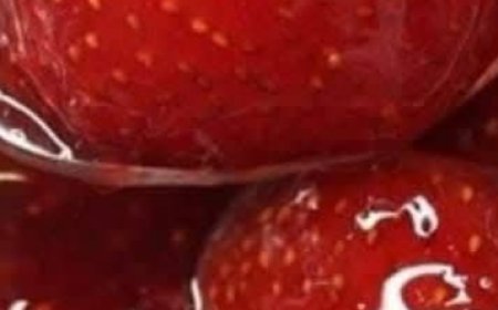 The Only Strawberry Jam Recipe I Trust – Full of Flavor and No Thickeners