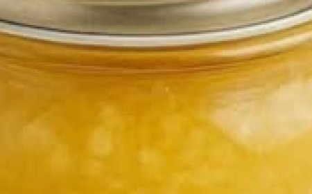 Natural Remedy for Cleansing Blood Vessels: Lemon and Garlic Drink